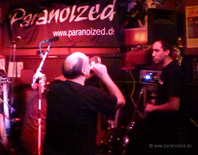 2014 Podium unscharf 036.jpg - Noch schnell austrinken...